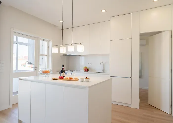 Διαμέρισμα Bright & Spacious Retreat With Balcony By Hostwise