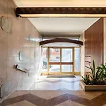 Bright & Spacious Retreat With Balcony By Hostwise Appartement Oporto