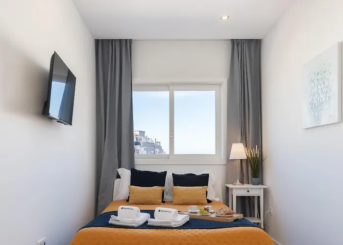 Bright & Spacious Retreat With Balcony By Hostwise